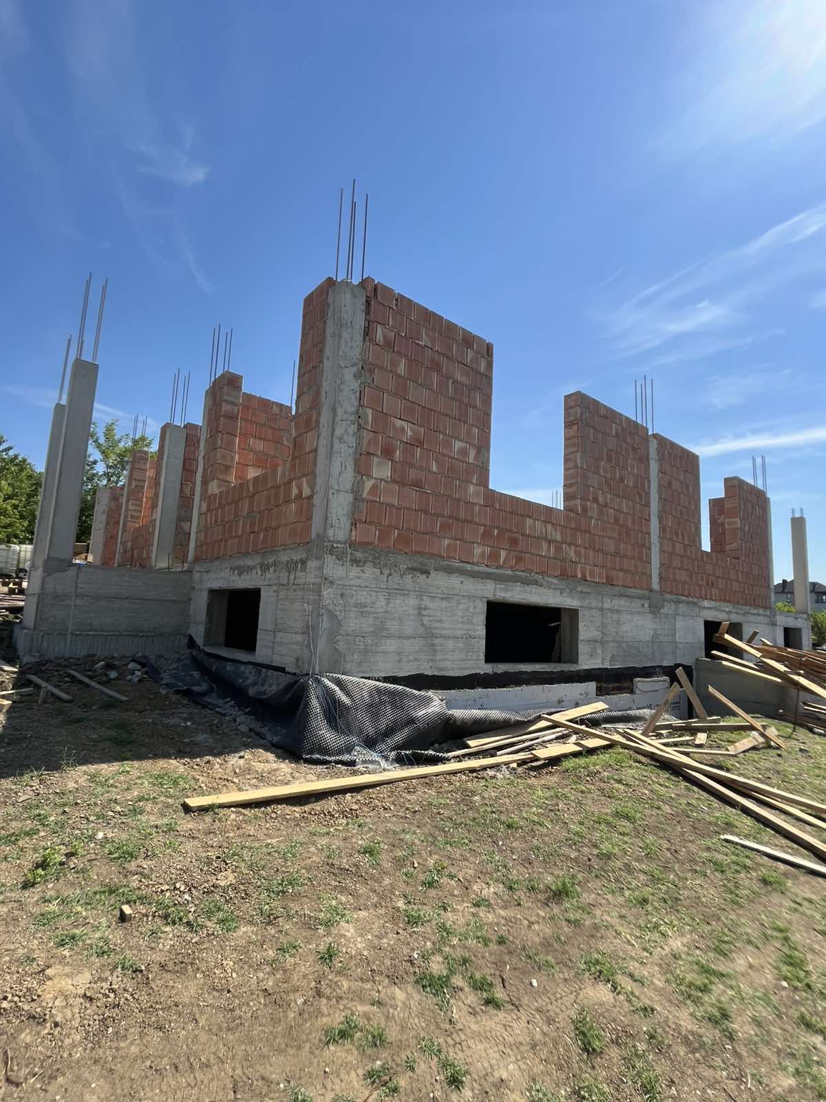 Utilaje pentru săpături și terasamente – Ursu Capital Moldova