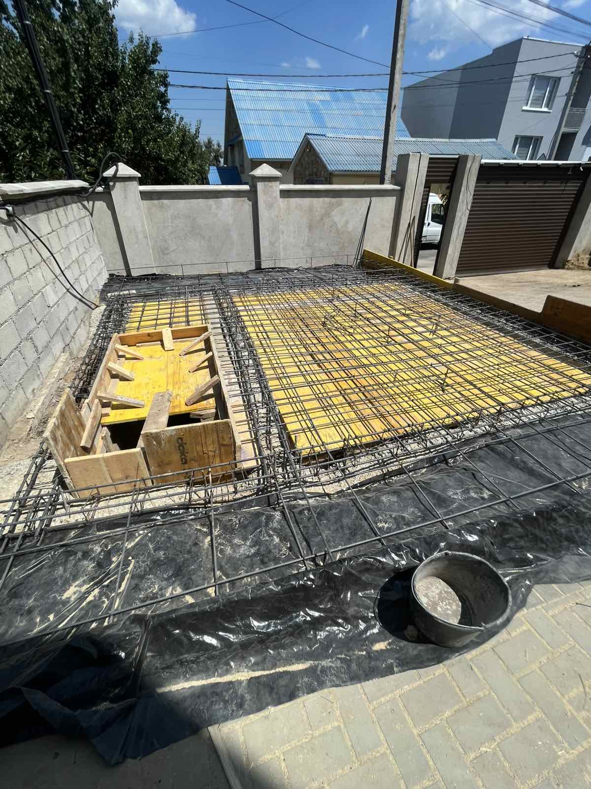 Închiriere cofraje metalice pentru beton – Ursu Capital Moldova